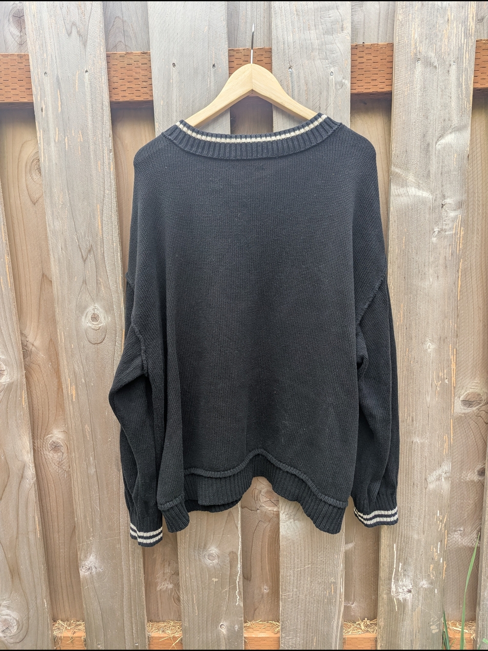 American Eagle Outfitters Black V-Neck Sweater with Cream 'SALEM' Lettering - Picture 3 of 4